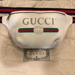 Gucci Cream Belt Bag with Gold Zipper
